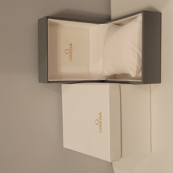 sold Omega Vintage Stainless Steel Watch - Picture 6 of 6